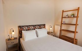 Pagrati Hilton Location Bentzi Family Suite 5